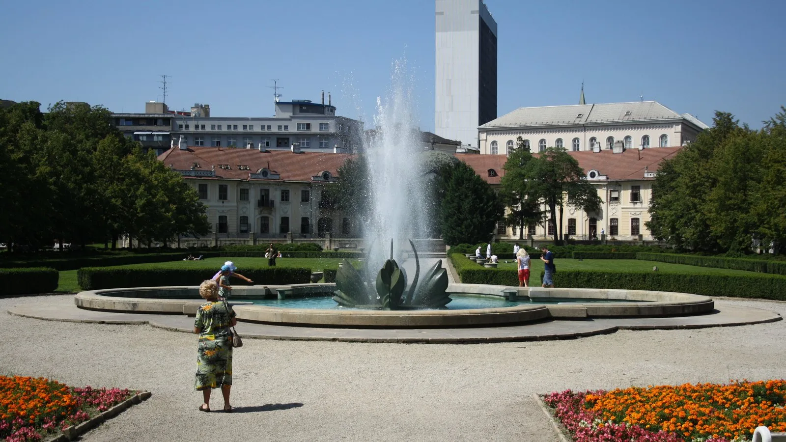 Bratislava spúšťa sieť Ochlaď sa! Vyše 30 miest ponúkne počas horúčav vodu, tieň a klímu zadarmo