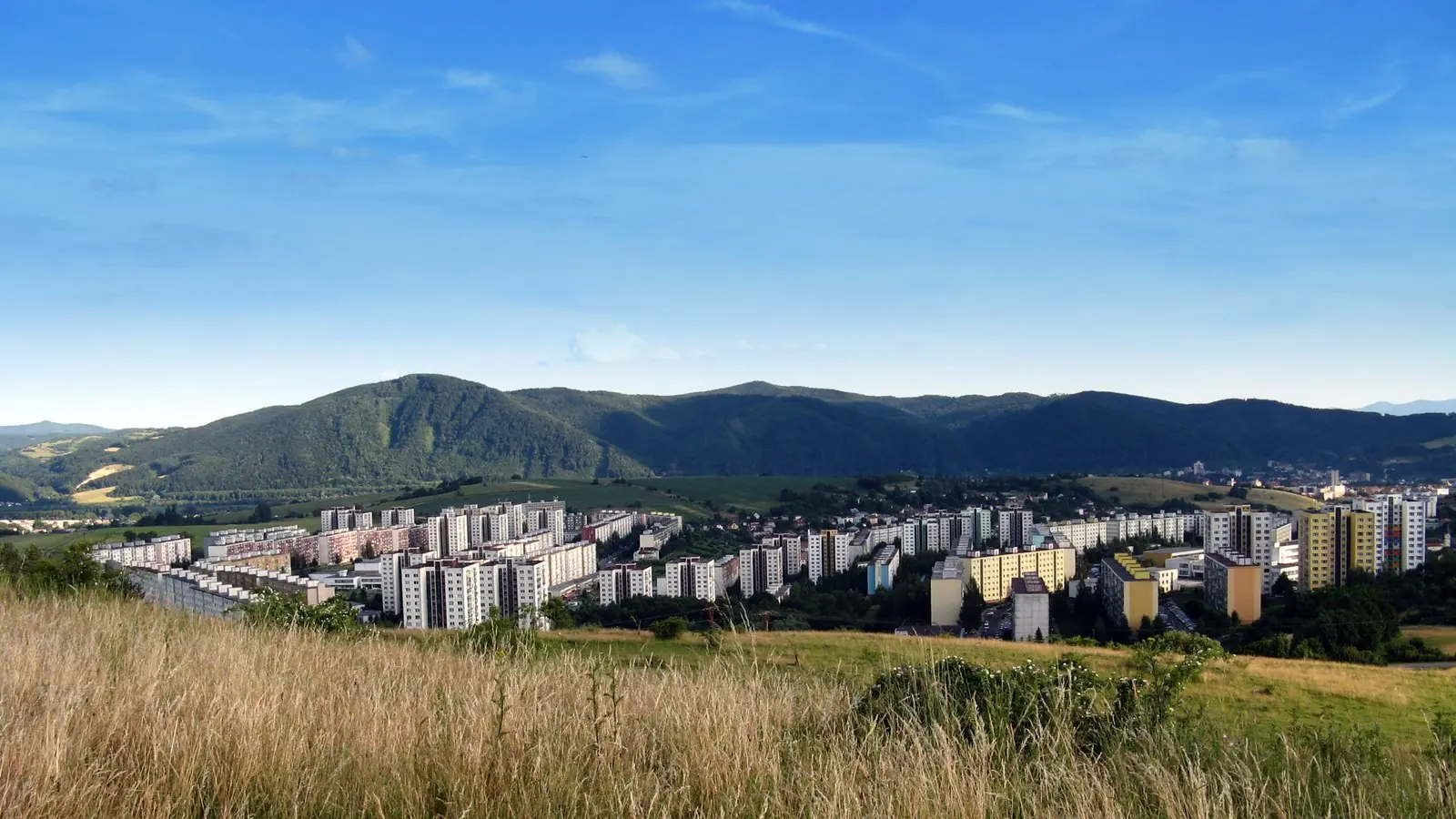 Za štvrťstoročie prišla Banská Bystrica o desaťtisíc ľudí. Téma, na ktorej stavajú všetci vyzývatelia