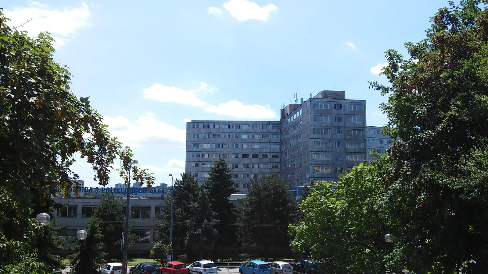 Jedna detská pohotovosť na celý kraj. Z Malaciek či Senca sa ide na Kramáre