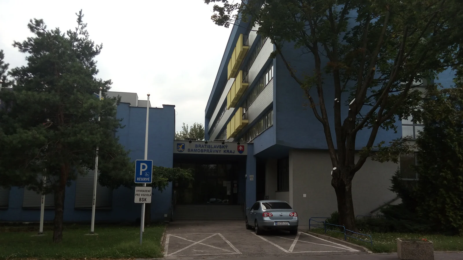 Kraj hlási zadlženie 34 percent. Skutočný dlh je 44 percent, rozdiel robí jeden úver za 25 miliónov