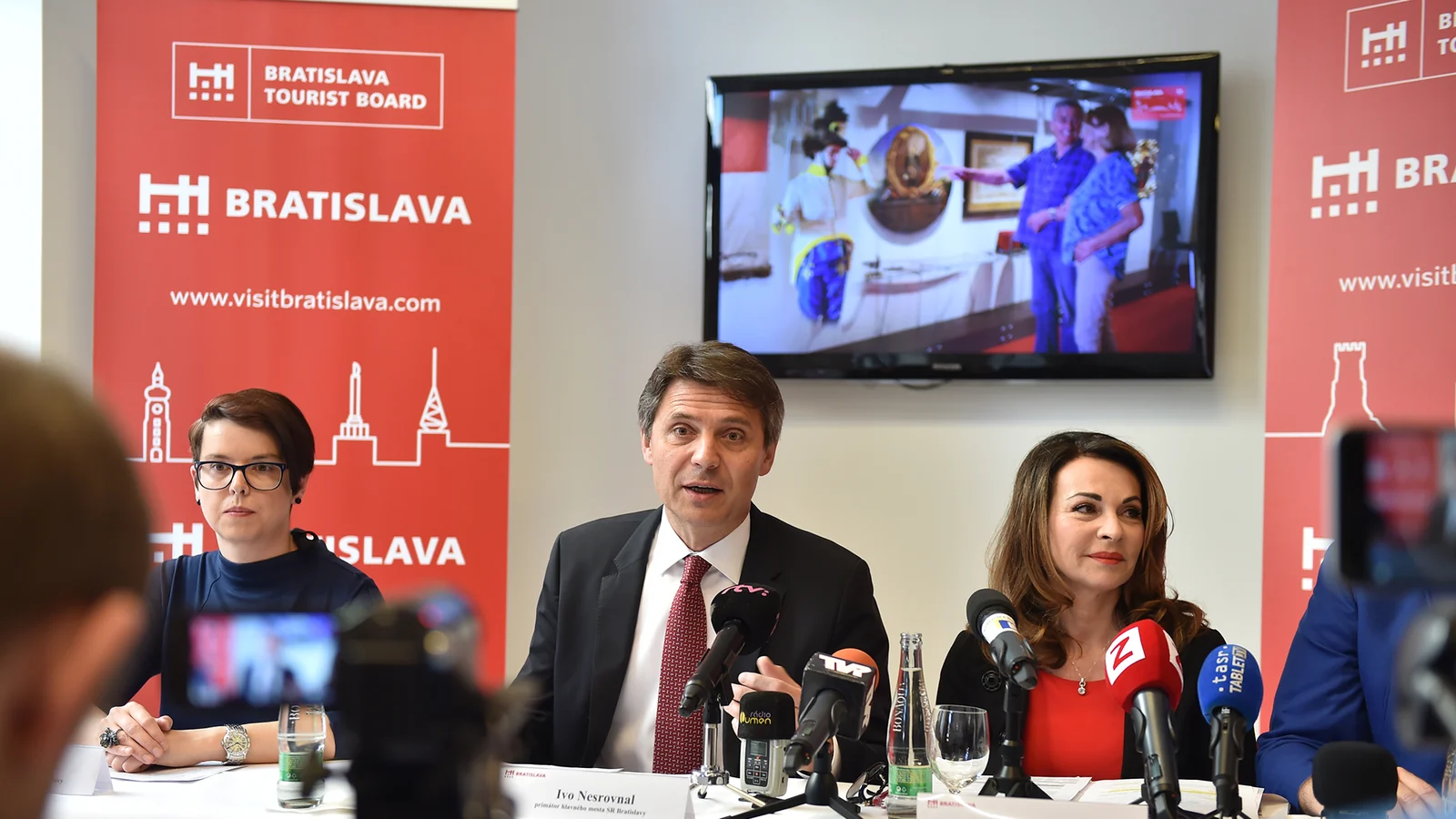 Facebooku župa v roku volieb nezaplatila nič. Googlu posiela 2 500 eur každý mesiac