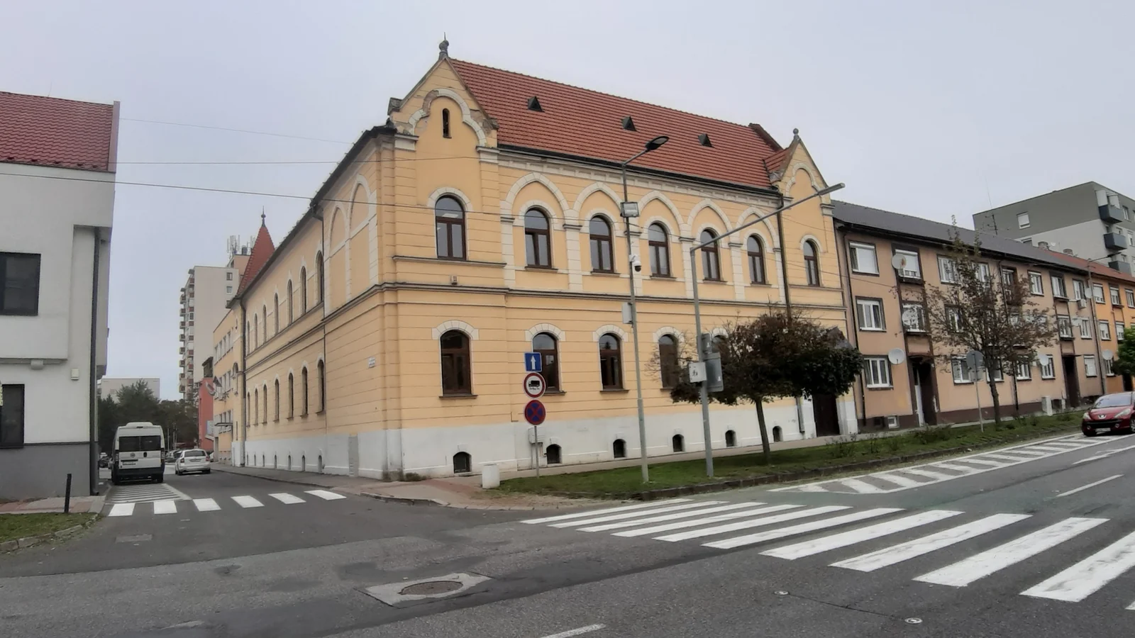 Rozpočet s prebytkom pol milióna. Galanta ho schválila tri mesiace pred koncom Samsungu