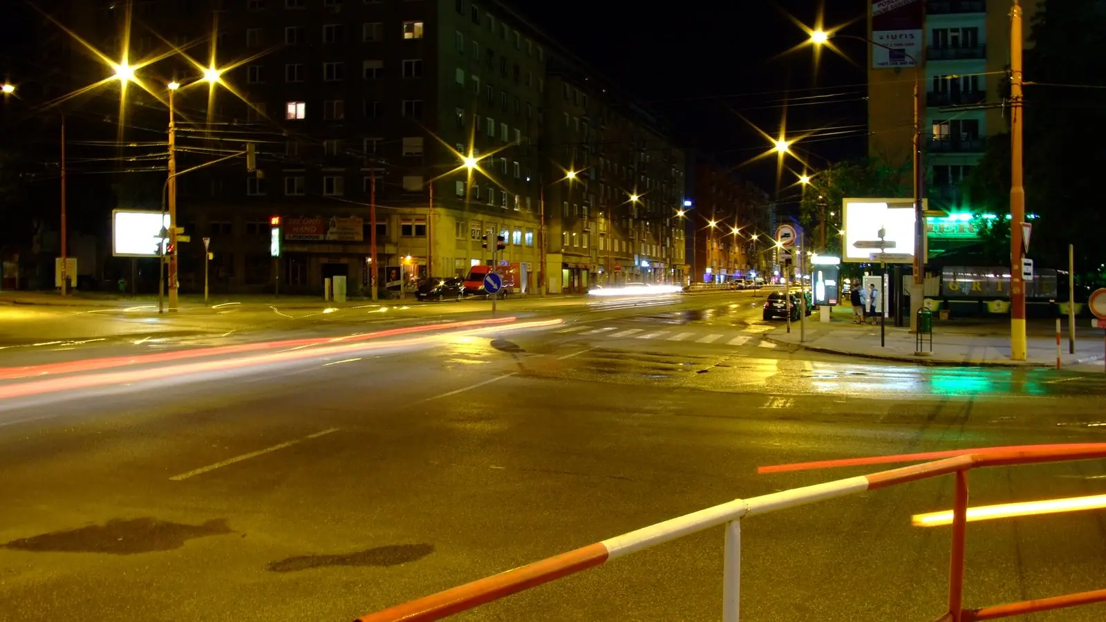 Leto rozkopávok: Nové Mesto opravuje Nobelovu, Jarošovu a ďalšie cesty