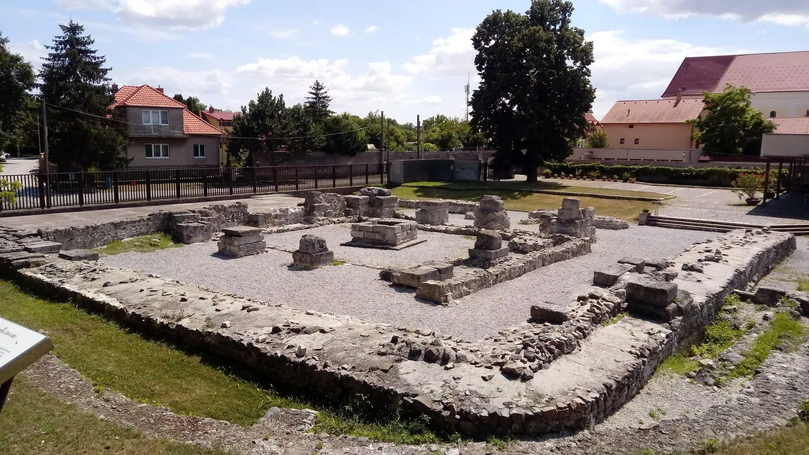 Rusovské hody na futbalovom ihrisku: divadlo pre deti aj večerná zábava