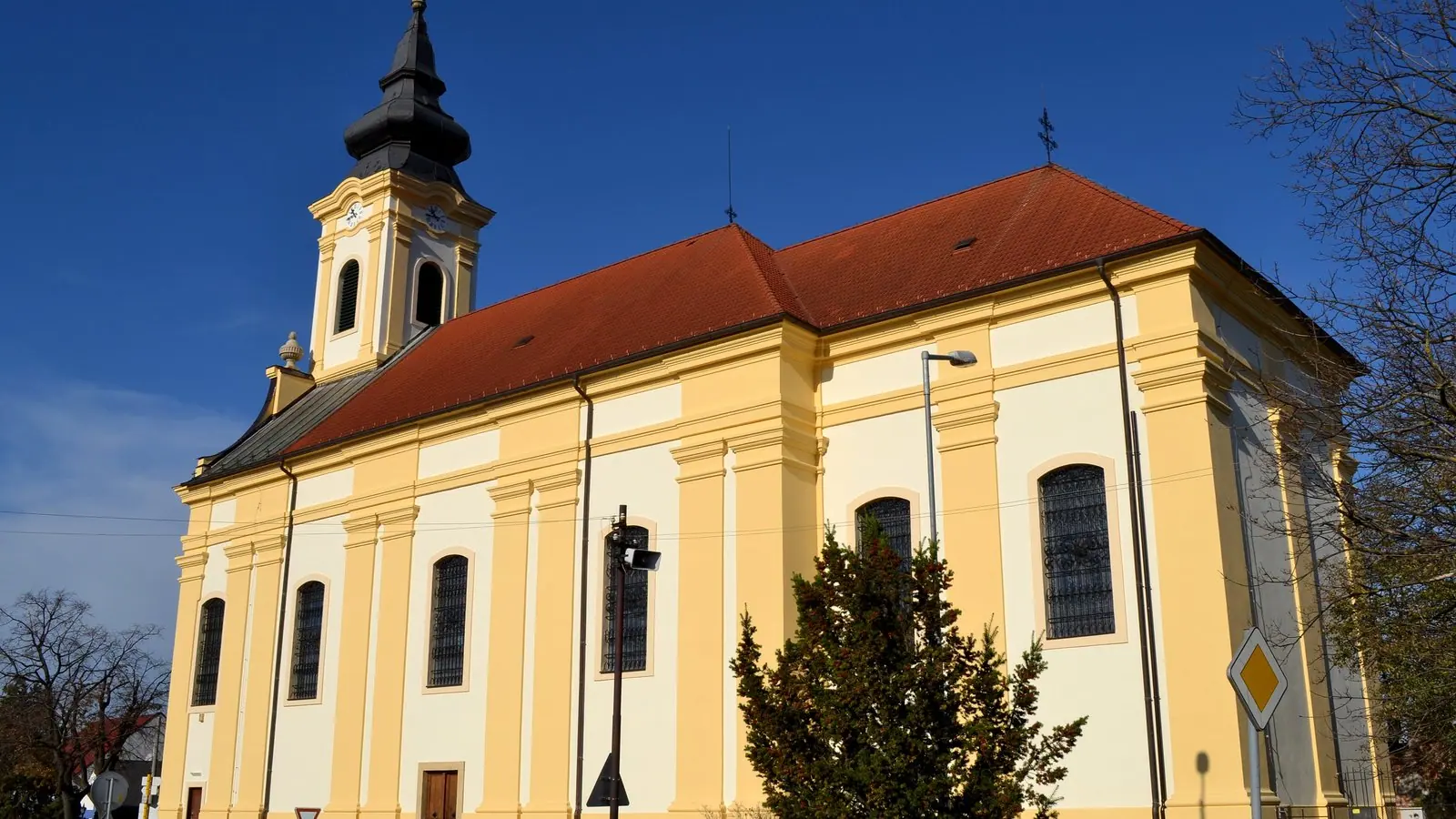 Bratislavský rekord: v Záhorskej Bystrici hlasovalo v referende 27,8 % voličov