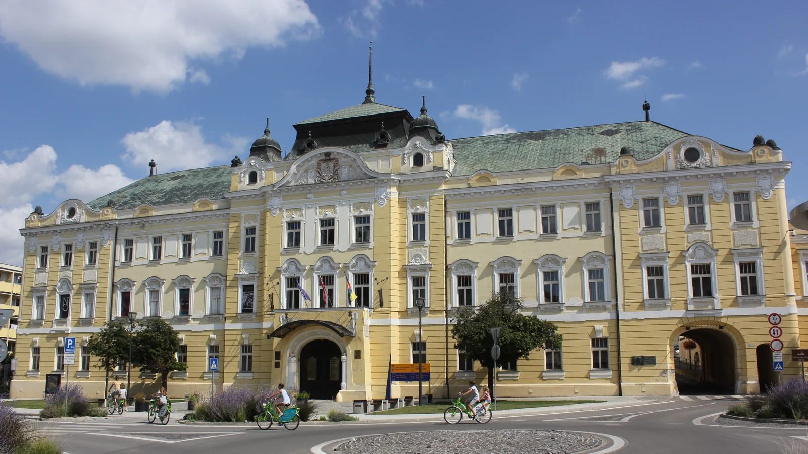 Nitra dlhuje 15,5 milióna eur. Zadlženosť je 13,5 percenta pri zákonnom limite 60